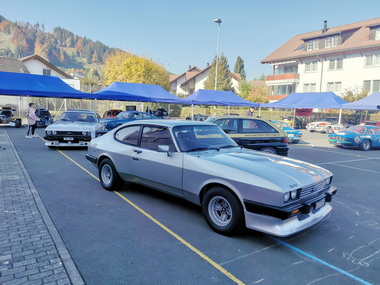 Herbstausfahrt 2025 mit Präsentation an einer Rennwagen Ausstellung
Autumn trip in 2025 with a presentation at a racing car exhibition
Sortie d'automne 2025 avec présentation lors d'une exposition de voitures de course Herbstausfahrt 2025 mit Präsentation an einer Rennwagen Ausstellung
Autumn trip in 2025 with a presentation at a racing car exhibition
Sortie d'automne 2025 avec présentation lors d'une exposition de voitures de course